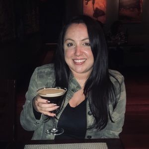 Meet your Posher, Nicole